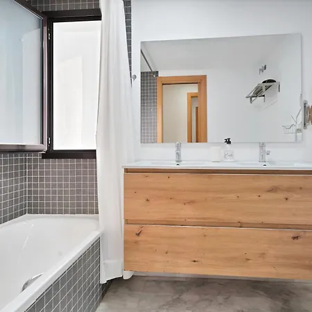 Casa Topacio, 3 Bedrooms And 3 Bathrooms In Quiet Street