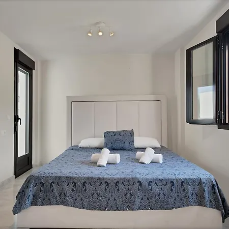 Casa Topacio, 3 Bedrooms And 3 Bathrooms In Quiet Street Mijas
