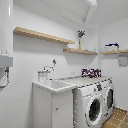Casa Topacio, 3 Bedrooms And 3 Bathrooms In Quiet Street * 미하스